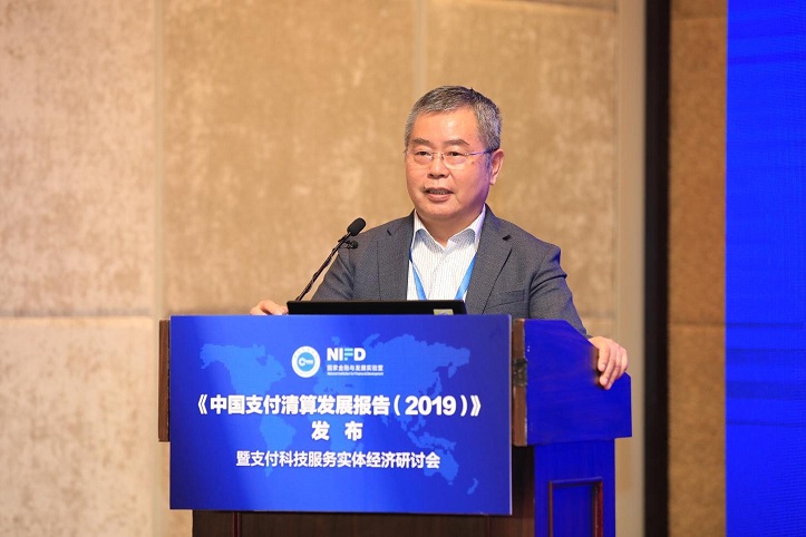 李扬1.jpg